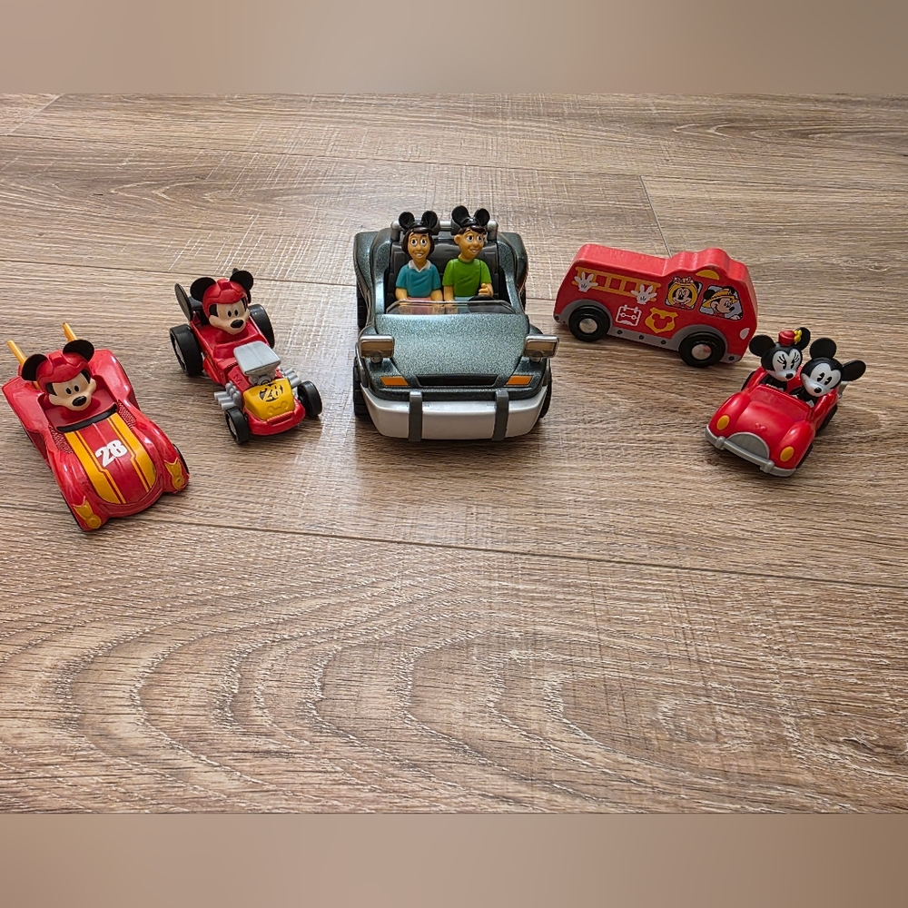 Disney Mickey Mouse Toy Car Set - Multicolor